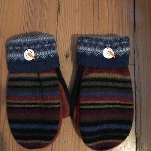 Woman’s Wool Mittens